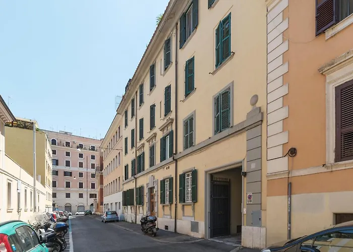 Guesthost - Scala Santa & Laterano Open Space *