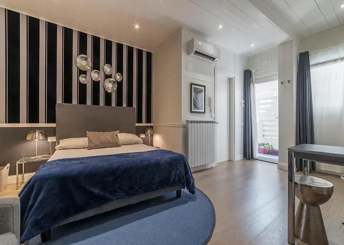 Guesthost - Scala Santa & Laterano Open Space Apartment Rom