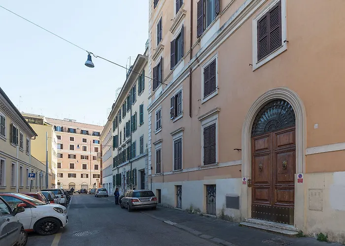 Guesthost - Scala Santa & Laterano Open Space Apartment Rom